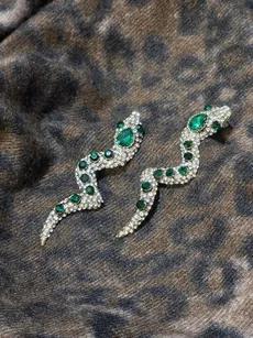 گوشواره ماری نگین سبز