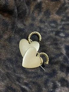 گوشواره قلب طلایی رنگ